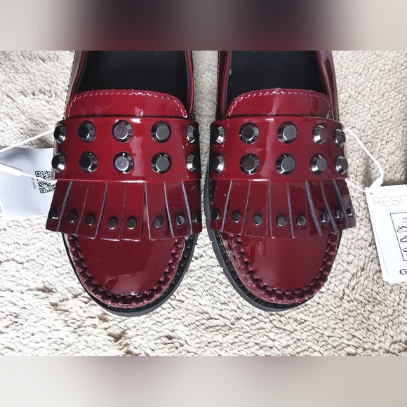 Geox Respira Patent Leather Oxblood Loafers Fringe Studs - Picture 5 of 12